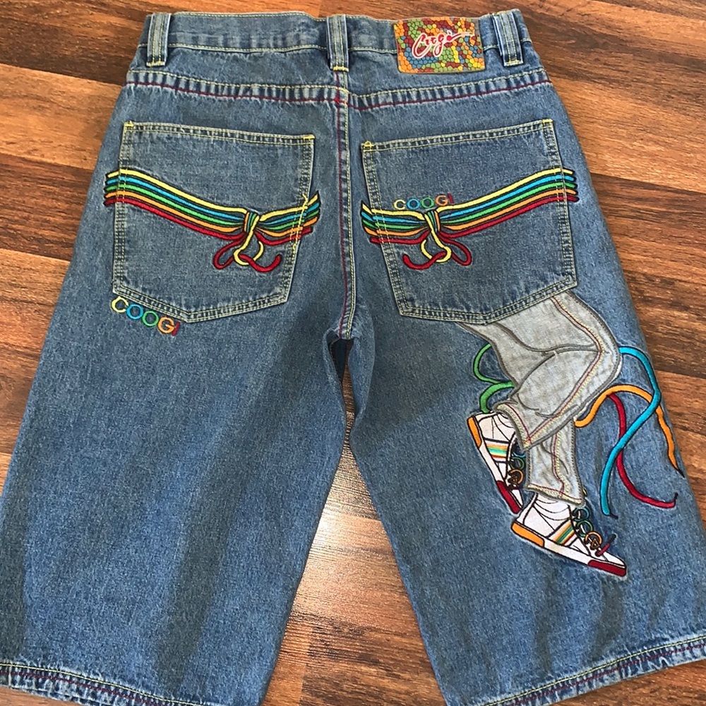 Vintage COOGI men’s jeans colorful great condition sneaker design
